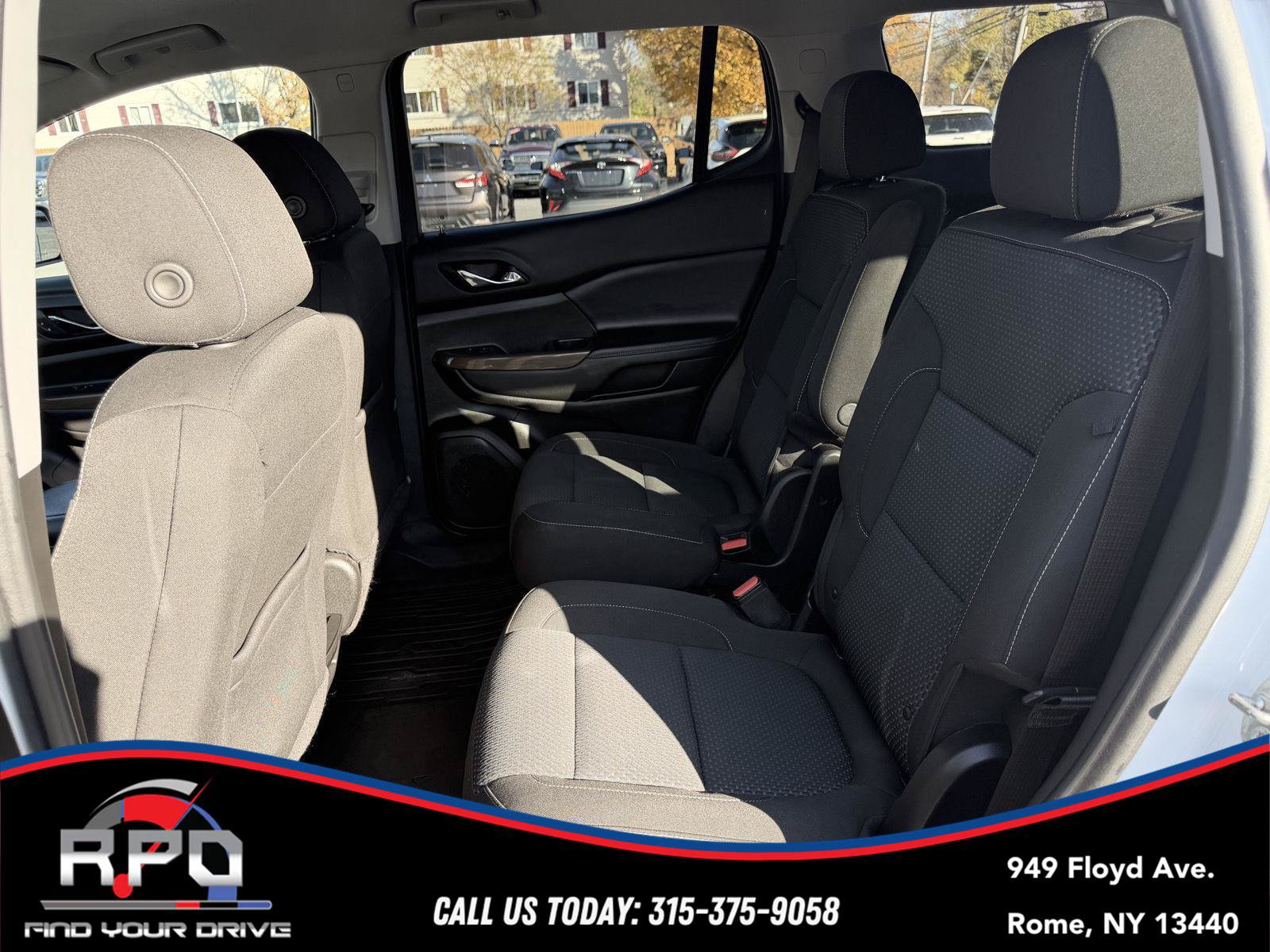 Used 2021 GMC Acadia SLE w/ Driver Convenience Package AWD/4WD image 28