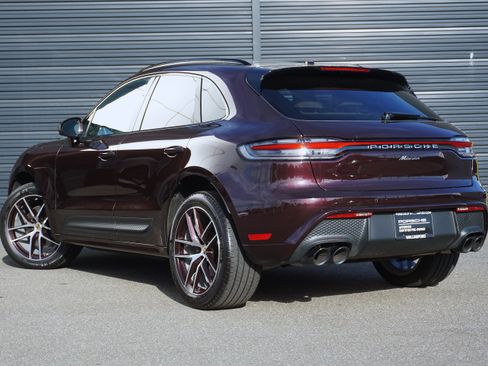 Certified 2023 Porsche Macan AWD/4WD image 3