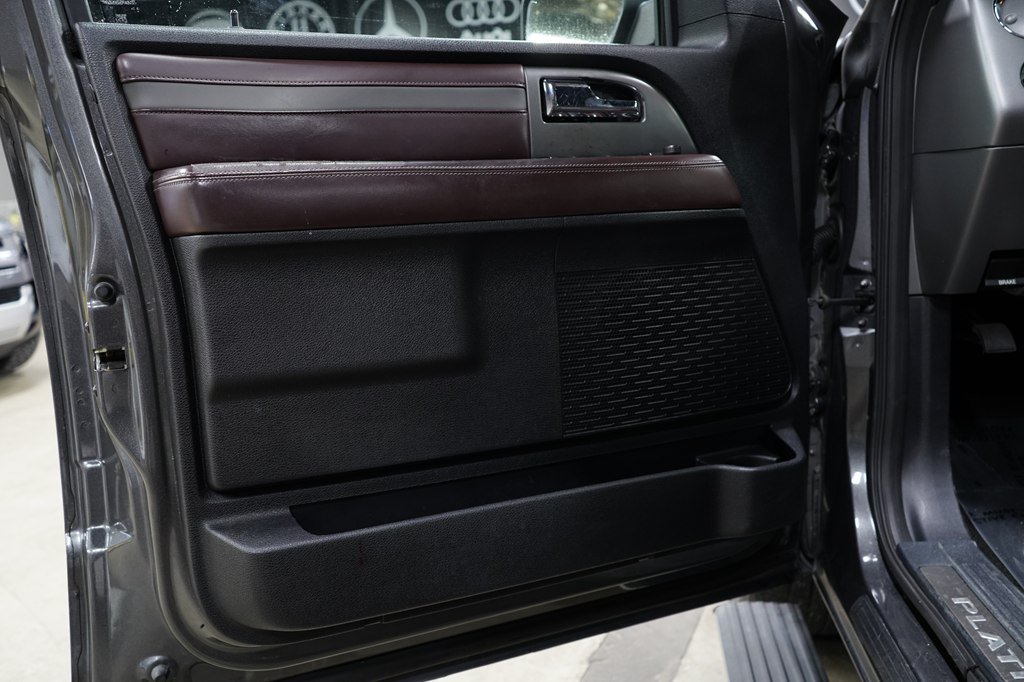 Used 2017 Ford Expedition EL Platinum RWD image 9