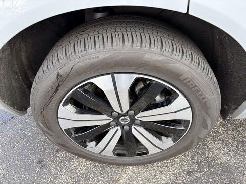 Used 2025 Volvo XC60 T8 Core w/ Protection Package Premier image 10