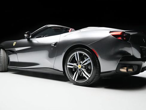 Used 2022 Ferrari Portofino M RWD image 25