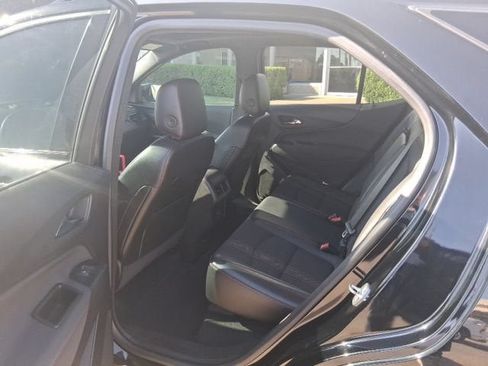 Used 2023 Chevrolet Equinox RS FWD image 9