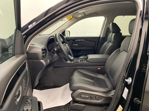 Certified 2025 Honda Pilot EX-L image 8