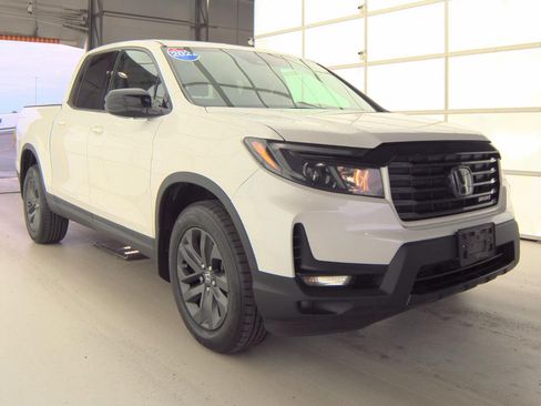 Used 2022 Honda Ridgeline Sport image 3
