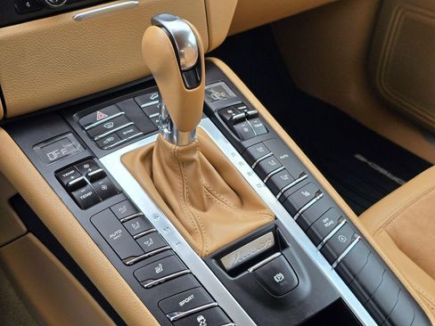 Used 2015 Porsche Macan S AWD/4WD image 24