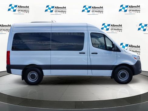 Used 2024 Mercedes-Benz Sprinter 2500 image 6