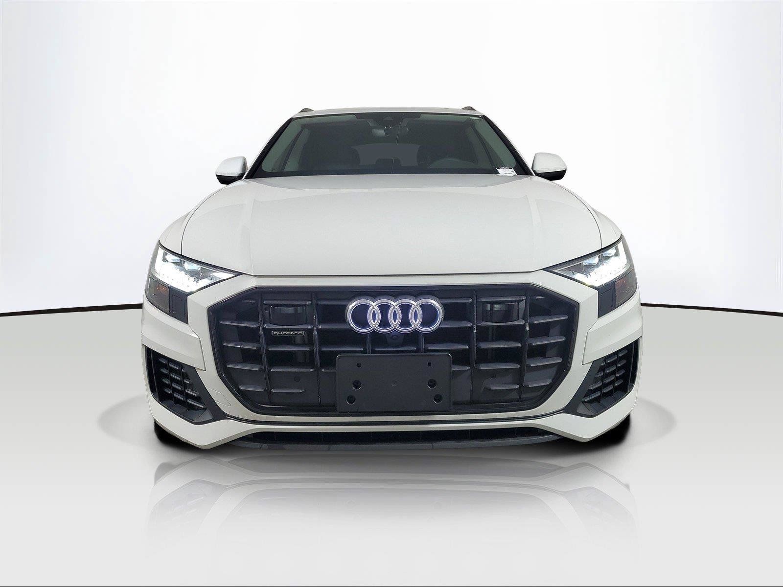 Used 2023 Audi Q8 Premium w/ Convenience Package AWD/4WD image 2