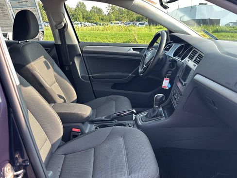 Used 2017 Volkswagen Golf S AWD/4WD image 30