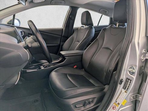 Used 2022 Toyota Prius Prime XLE FWD image 14