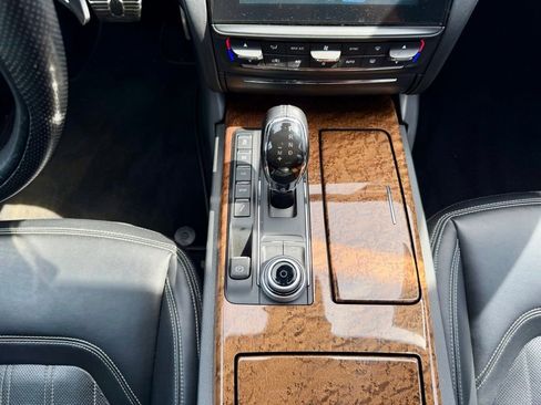 Used 2017 Maserati Quattroporte S RWD image 19