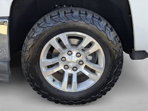 Used 2018 Chevrolet Silverado 1500 LTZ image 23