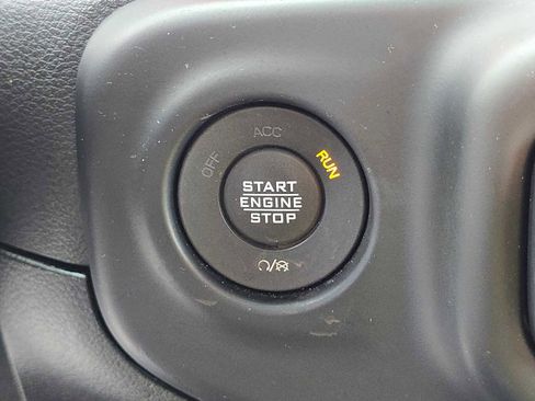 Used 2021 Jeep Wrangler Unlimited Rubicon AWD/4WD image 30