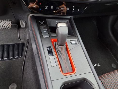 New 2025 Nissan Kicks SR w/ SR Premium Package image 10