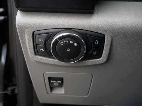 Certified 2017 Ford F150 XL w/ Equipment Group 101A Mid image 26