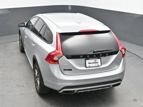 Used 2017 Volvo V60 T5 Cross Country w/ Convenience Package AWD/4WD image 28