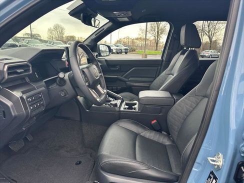 Certified 2025 Toyota 4Runner TRD Off-Road Premium image 13