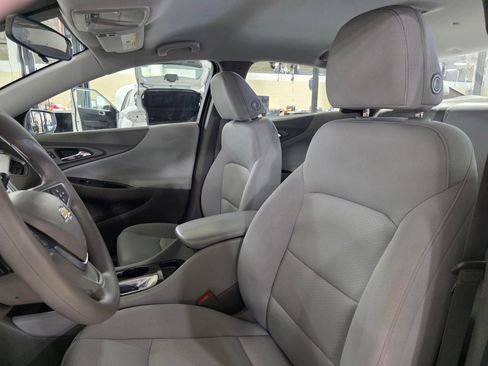 Used 2022 Chevrolet Malibu LS FWD image 22