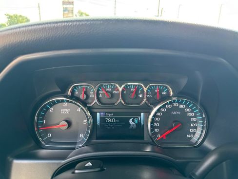 Used 2019 Chevrolet Silverado 1500 LT AWD/4WD image 16