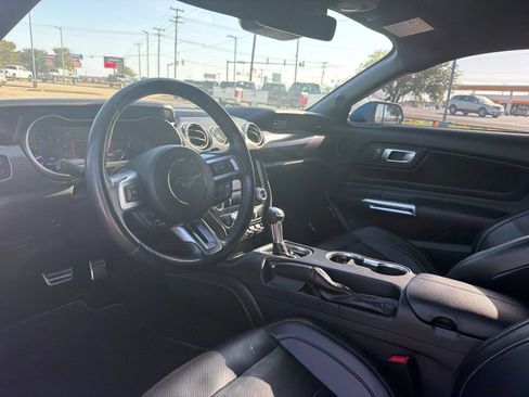 Used 2020 Ford Mustang GT Premium w/ GT Performance Package RWD image 5