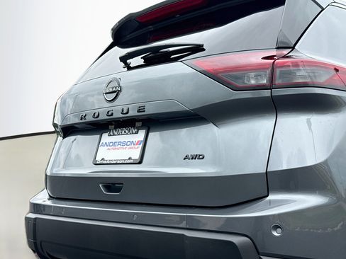 Used 2026 Nissan Rogue Dark Armor AWD/4WD image 6