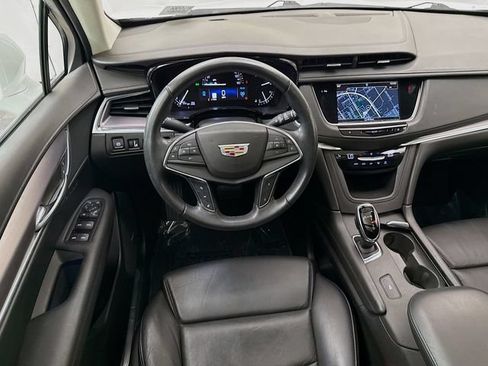 Used 2018 Cadillac XT5 Luxury w/ Driver Awareness Package FWD image 24