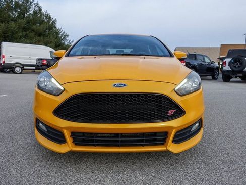 Used 2016 Ford Focus ST image 9
