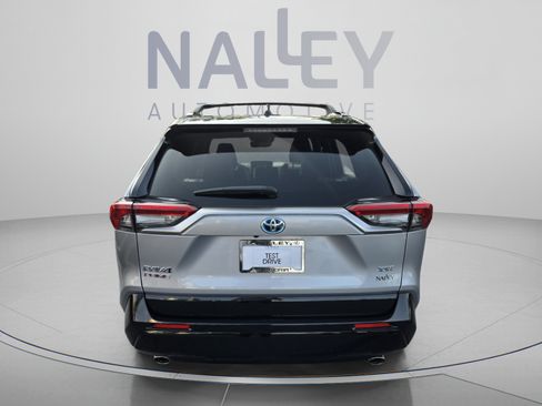 Used 2022 Toyota RAV4 XSE w/ Protection Package (TMS) AWD/4WD image 4