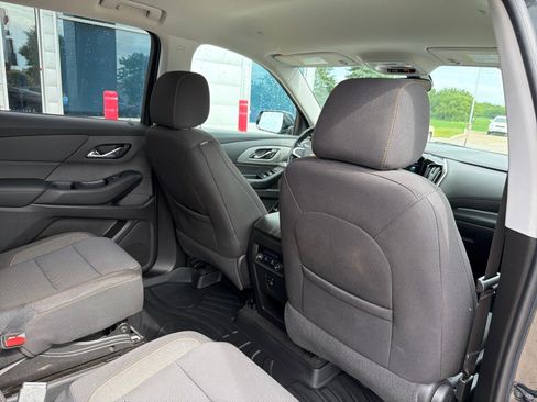Used 2018 Chevrolet Traverse LT AWD/4WD image 32