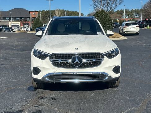 Certified 2023 Mercedes-Benz GLC 300 GLC 300 image 2