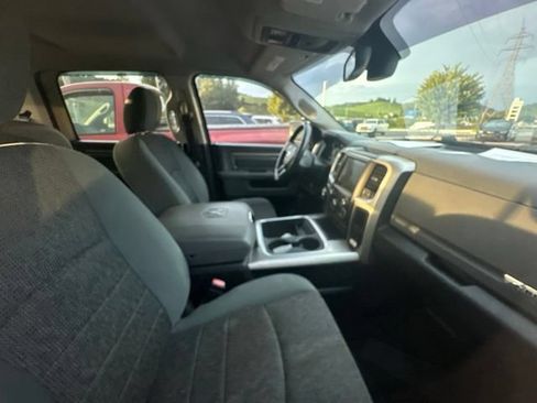Used 2016 RAM 1500 Big Horn AWD/4WD image 29
