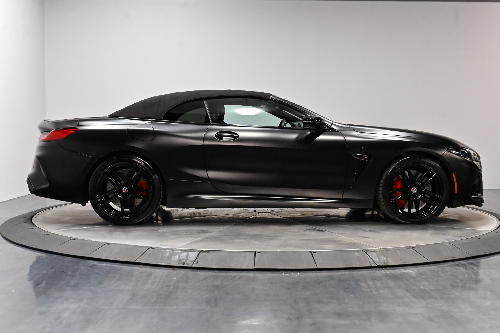 Used 2023 BMW M8 Competition AWD/4WD image 14