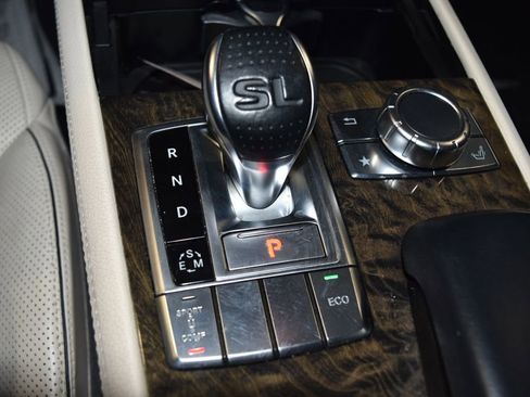 Used 2014 Mercedes-Benz SL 550 image 18