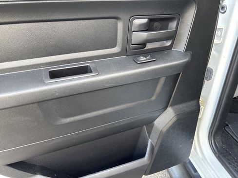 Used 2016 RAM 1500 ST w/ SXT Appearance Group image 5