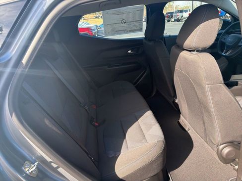 New 2027 Chevrolet Bolt LT w/ Comfort Package image 31