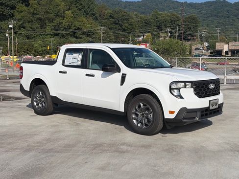 New 2026 Ford Maverick XLT w/ XLT Luxury Package FWD image 1