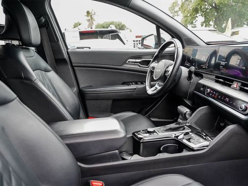 Used 2023 Kia Sportage X-Line w/ X-Line Premium Package image 16