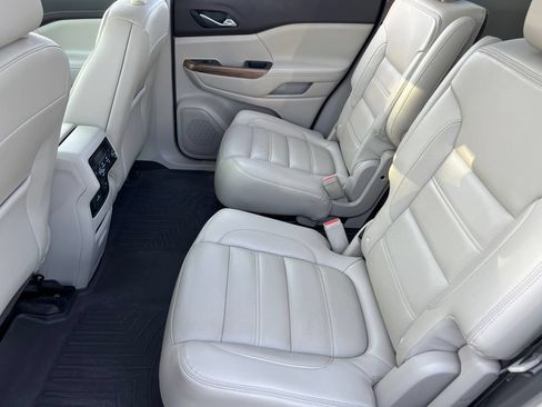 Used 2019 GMC Acadia Denali w/ Technology Package AWD/4WD image 13