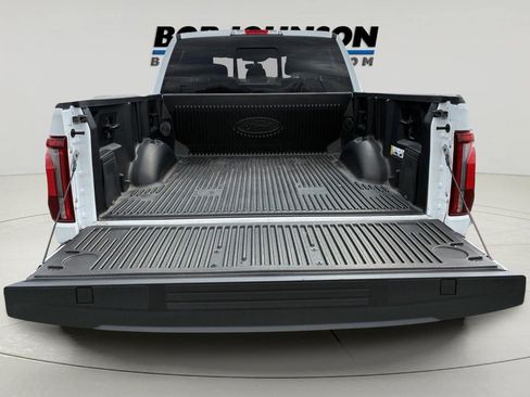 Used 2024 Ford F150 Lariat w/ Tow/Haul Package AWD/4WD image 9