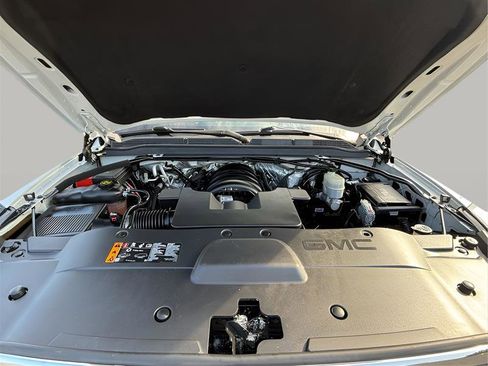 Used 2018 GMC Yukon XL SLT image 14