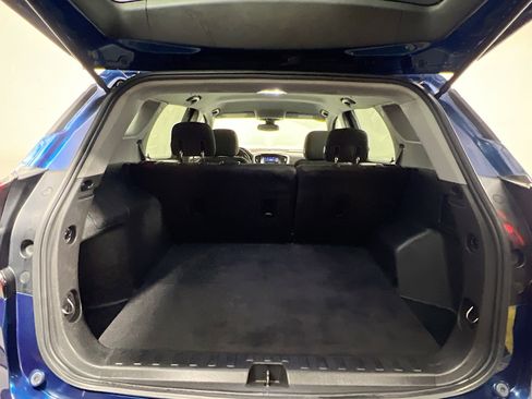 Used 2020 GMC Terrain SLE image 34