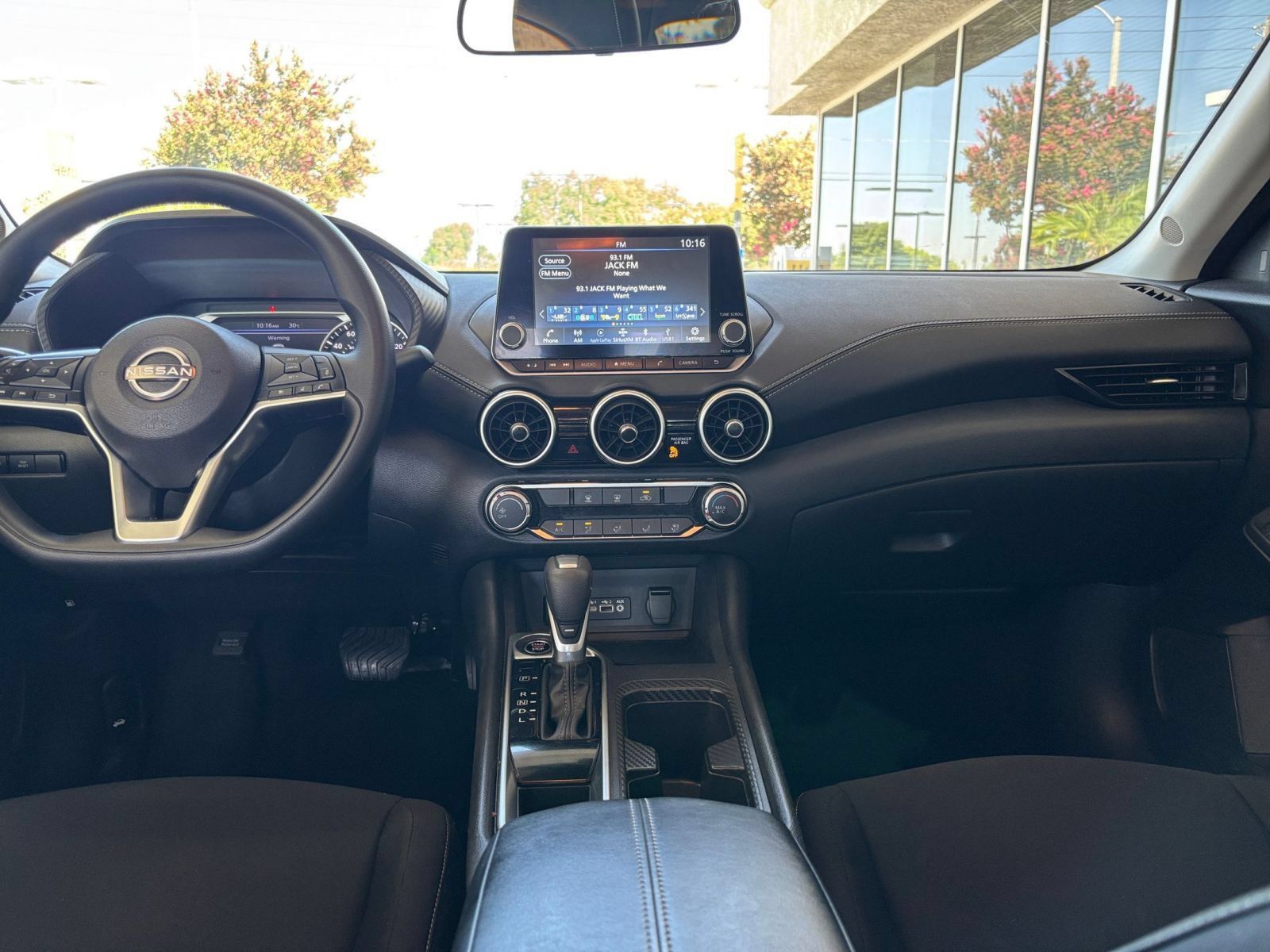 Used 2025 Nissan Sentra SV FWD image 31