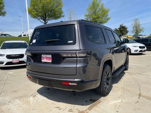 New 2026 Jeep Grand Wagoneer Limited AWD/4WD image 5
