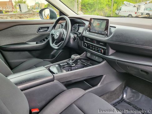 Used 2023 Nissan Rogue S FWD image 27