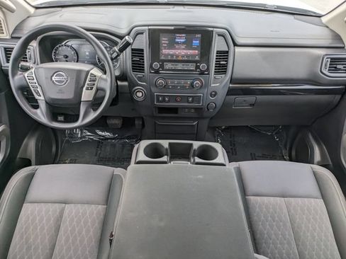 Used 2022 Nissan Titan SV RWD image 15