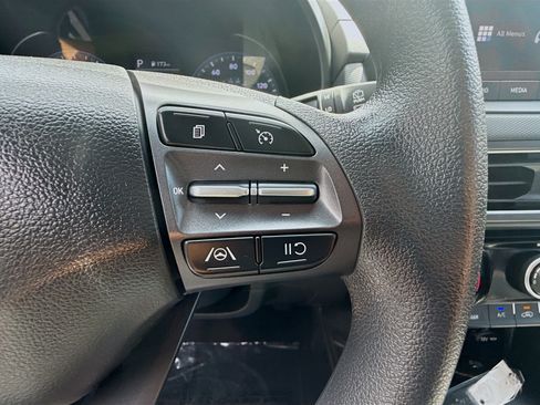 Used 2023 Hyundai Kona SEL FWD image 36