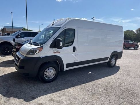 Used 2022 RAM ProMaster 3500 w/ Premium Convenience Group FWD image 4