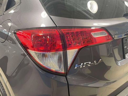 Certified 2022 Honda HR-V EX image 8
