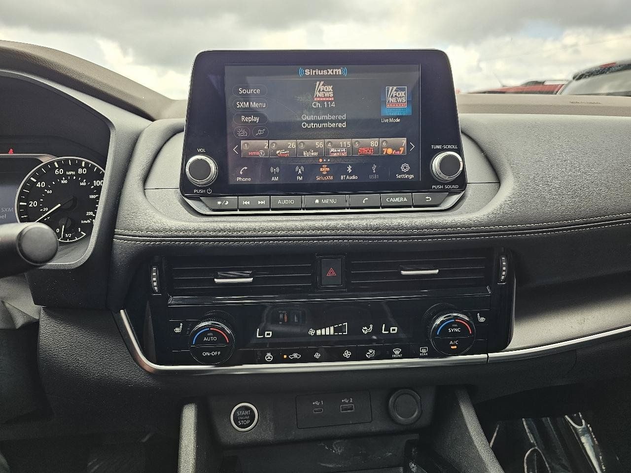 Used 2021 Nissan Rogue SV w/ Premium Package FWD image 15
