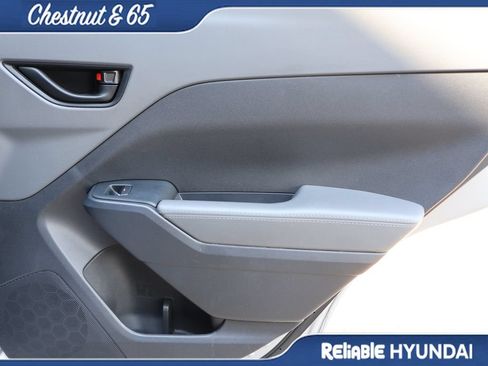 Used 2024 Subaru Crosstrek 2.0i Premium AWD/4WD image 12