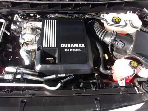 Used 2024 GMC Yukon Denali w/ Advanced Technology Package image 24